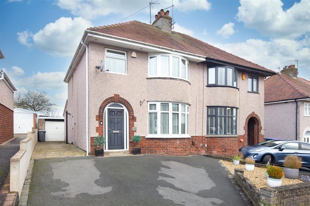 Property photo 1 of 21