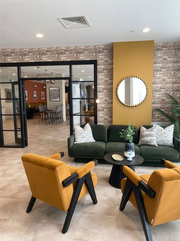 Property photo 1 of 13 Concierge