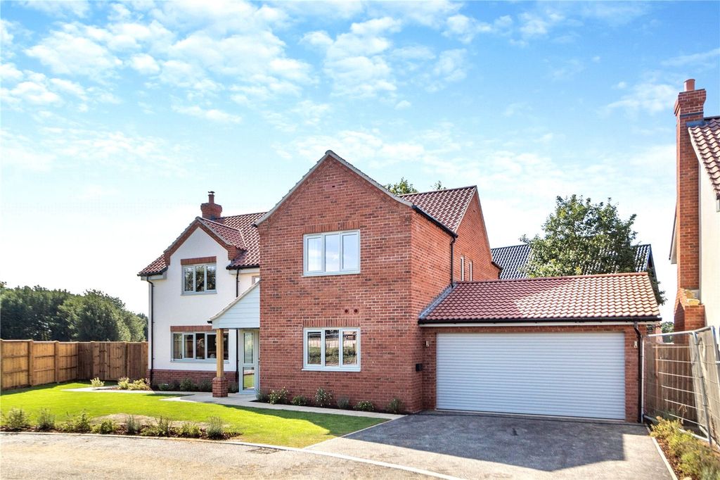 Property photo 1 of 29 Show Home