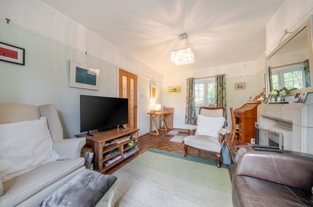 Property photo 3 of 25 1463184-15-6A05E586A34Bd