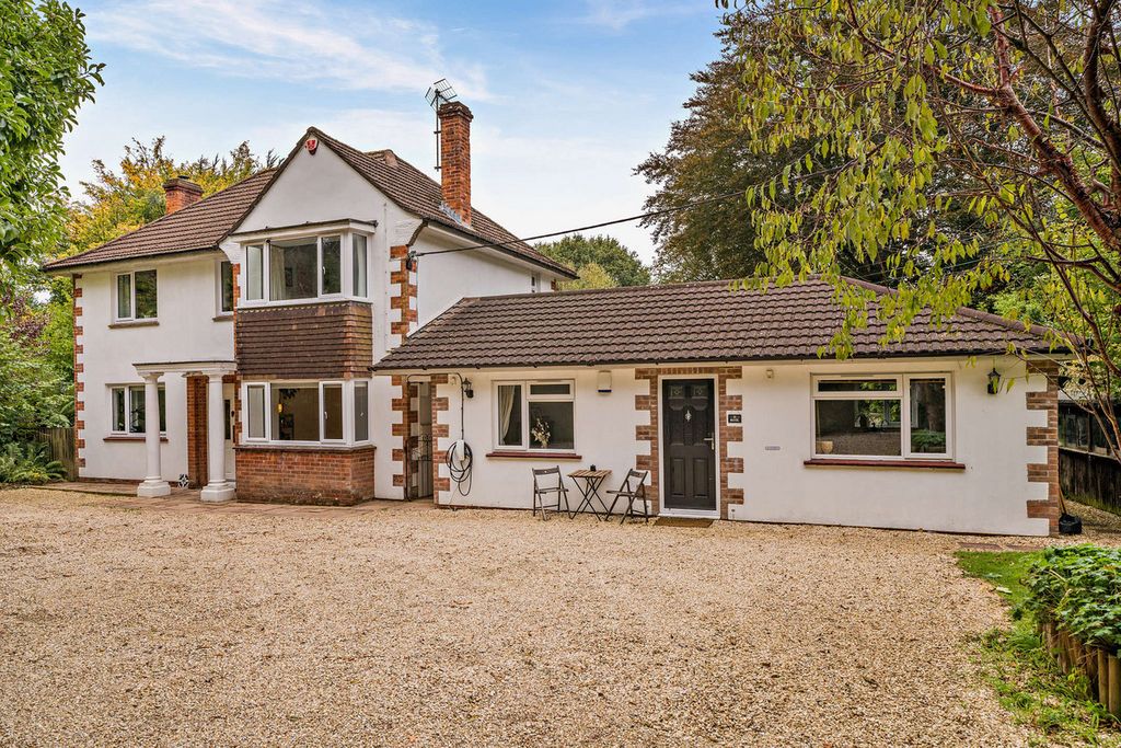 Property photo 1 of 34