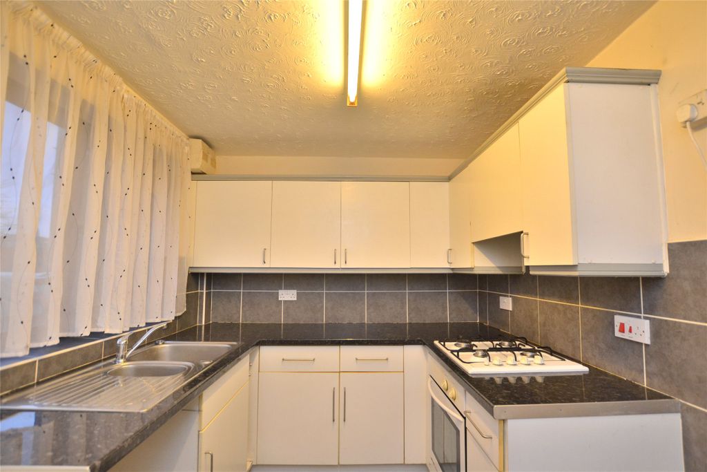 Property photo 3 of 7 Picture No. 13