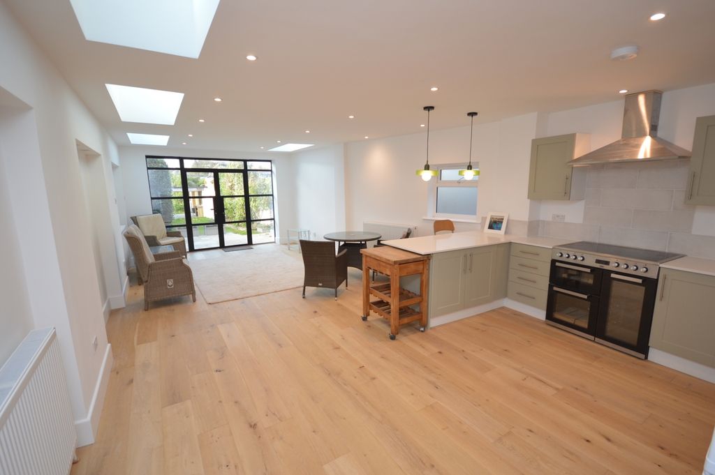 Property photo 2 of 36 Dsc_0063