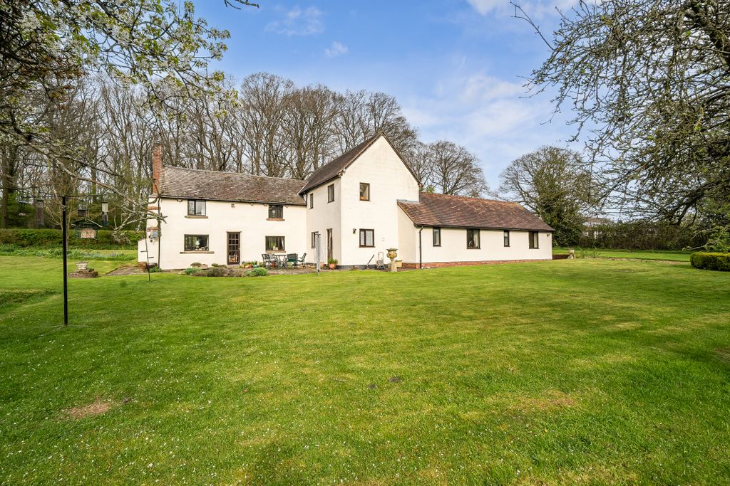 Property photo 2 of 12 1441445-1-69d9101410555