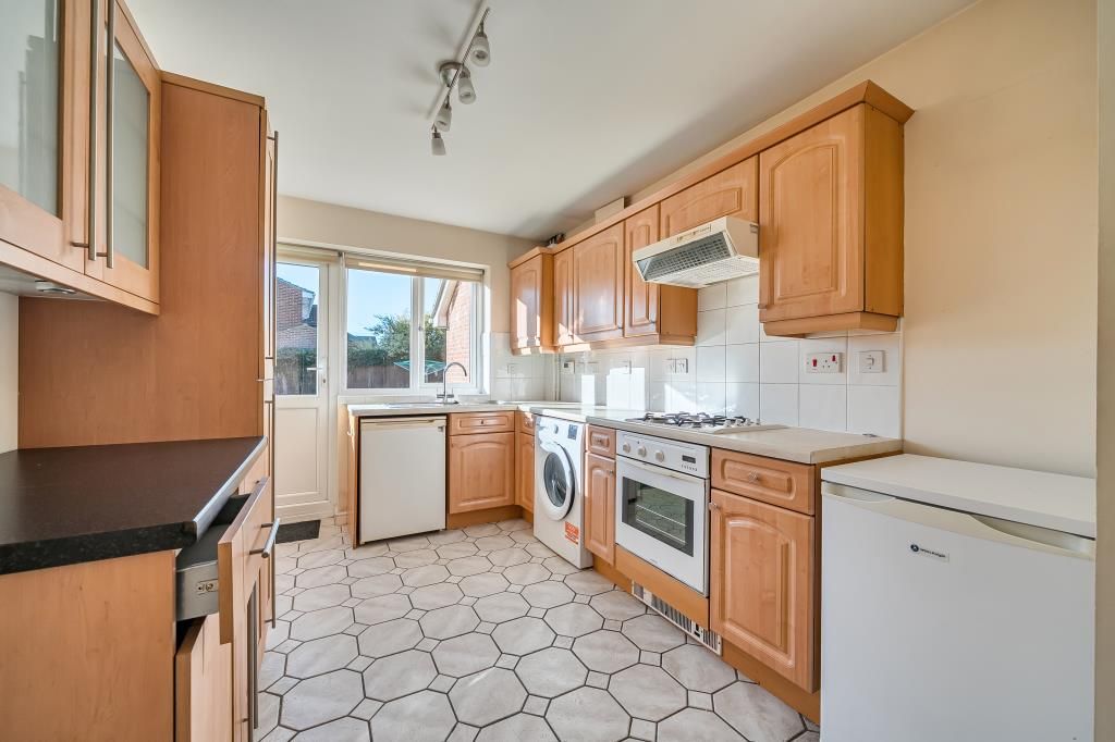 Property photo 3 of 22 Kitchen