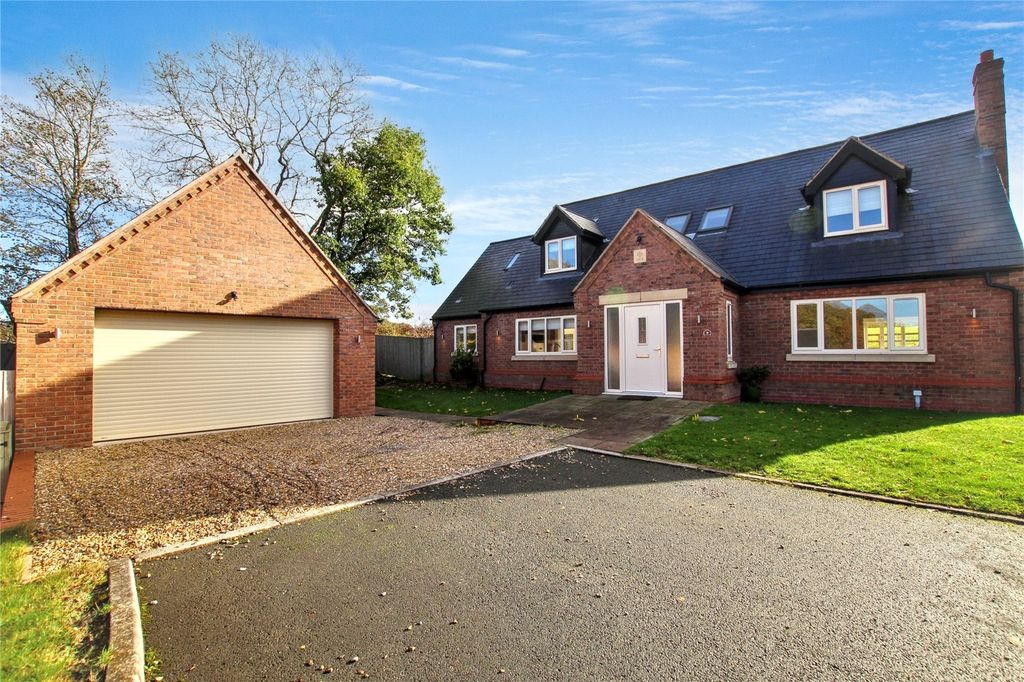 Property photo 1 of 19 Picture No. 01