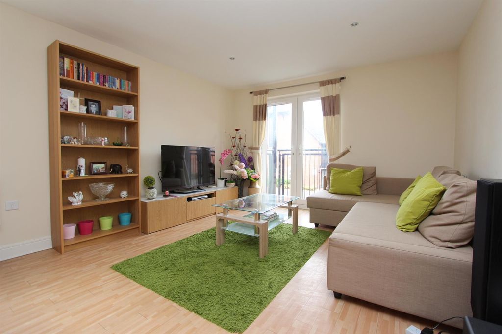 Property photo 2 of 7