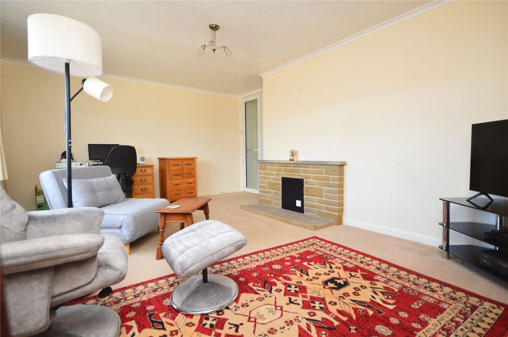 Property photo 2 of 19 Picture No. 47