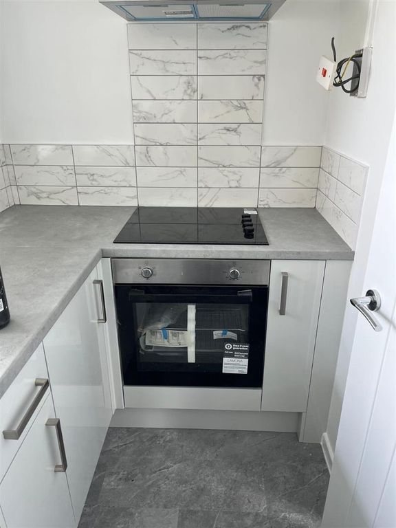 Property photo 2 of 5 23776Bbd-67B3-4161-8c54-0829071B5E98.Jpg