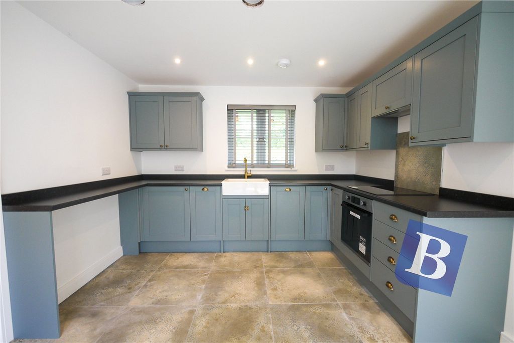 Property photo 2 of 9 Picture No. 01