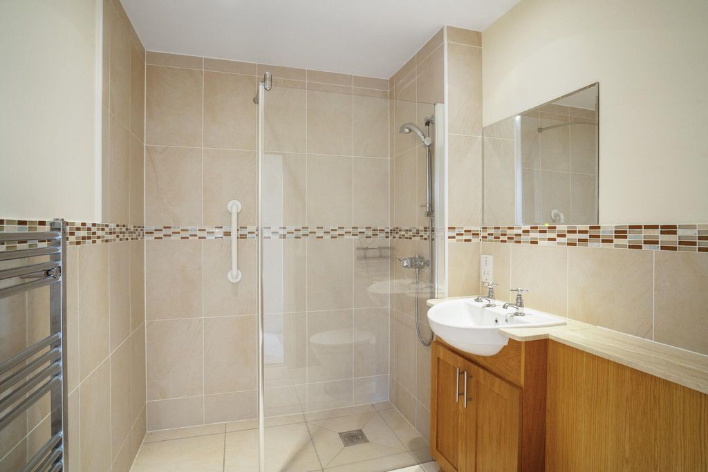 Property photo 3 of 20 Image