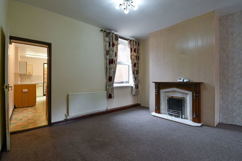 Property photo 2 of 13
