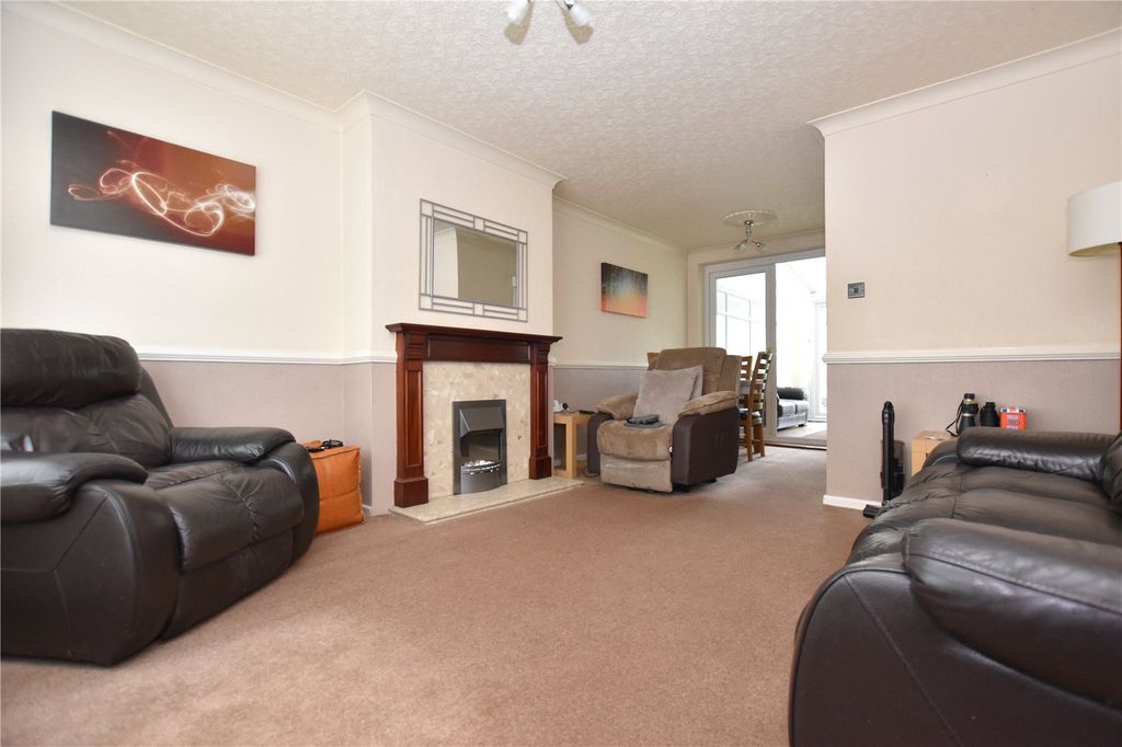 Property photo 2 of 19 Picture No. 01