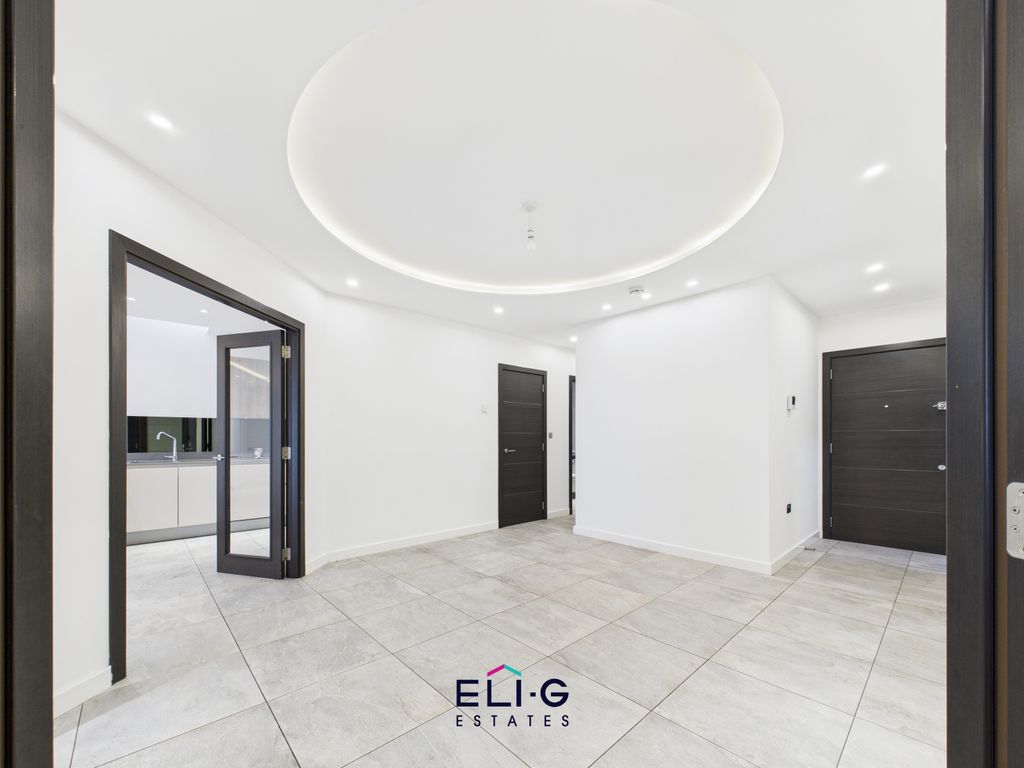Property photo 2 of 16 Gallery