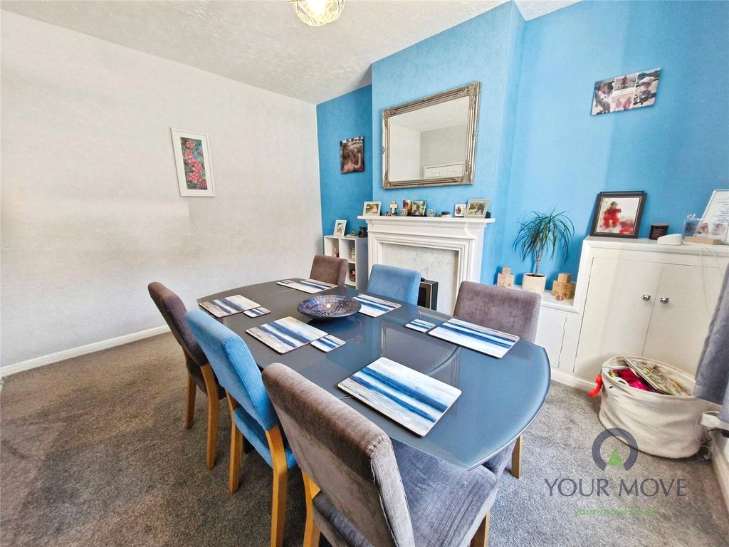 Property photo 3 of 16 Dining Room