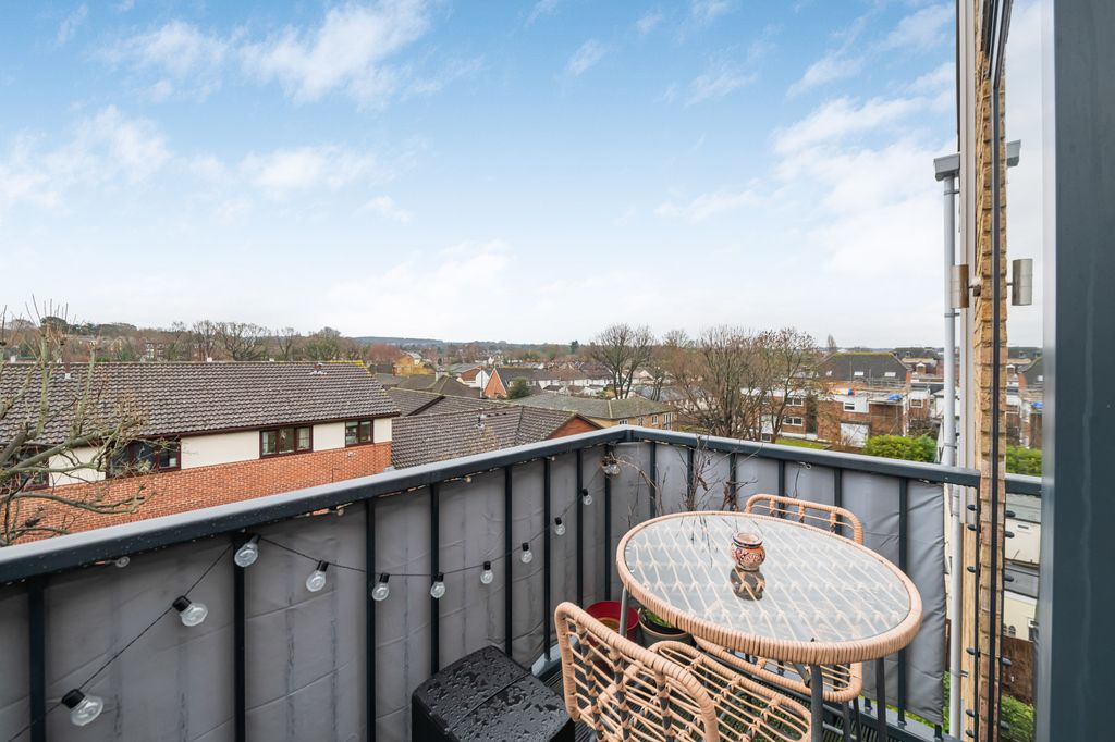 Property photo 3 of 22