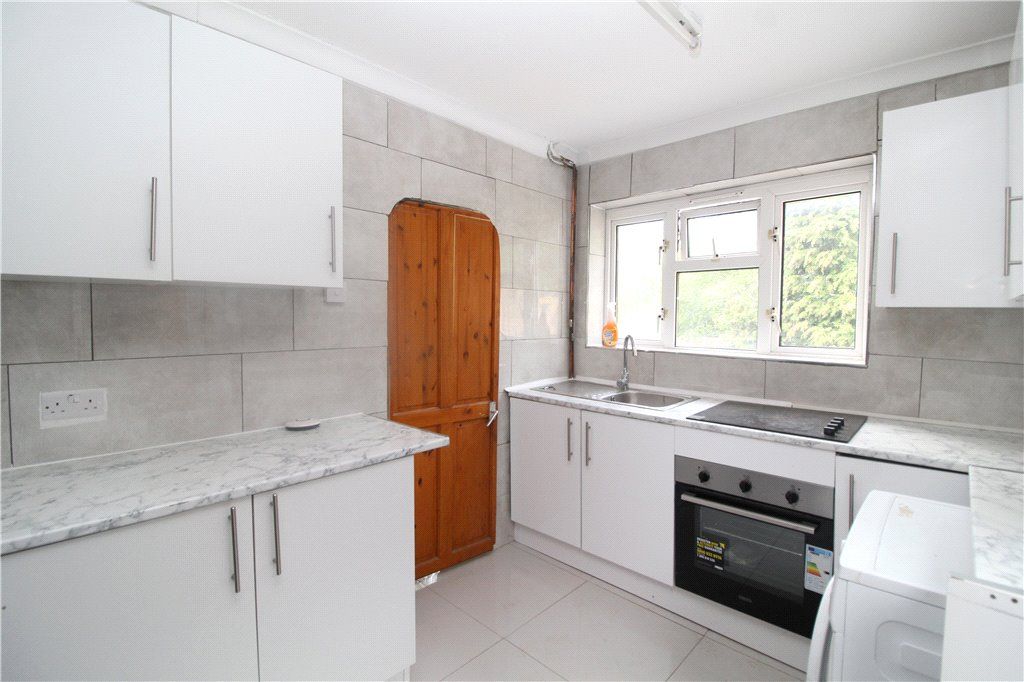 Property photo 1 of 10 Kitchen