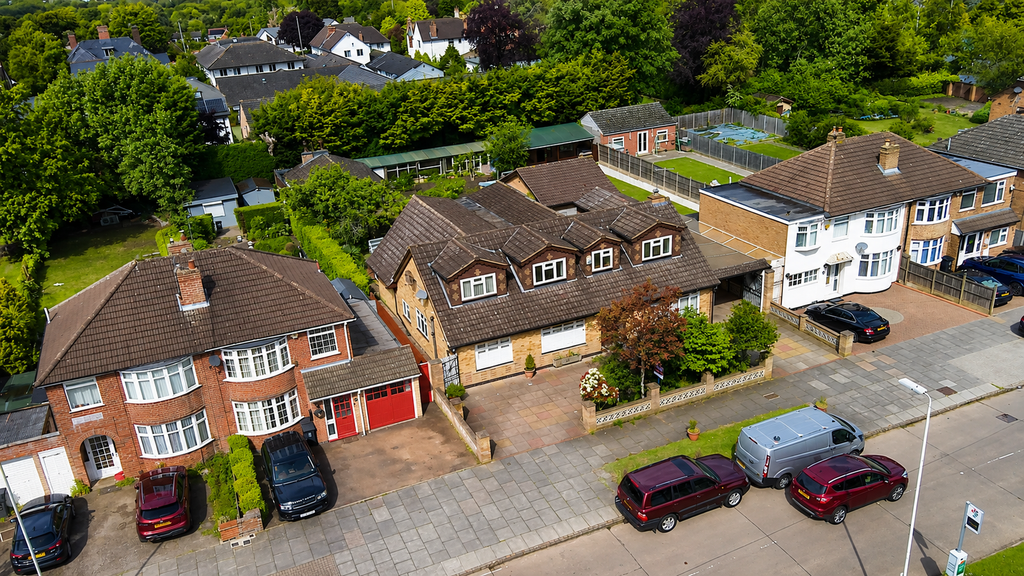 Property photo 1 of 39