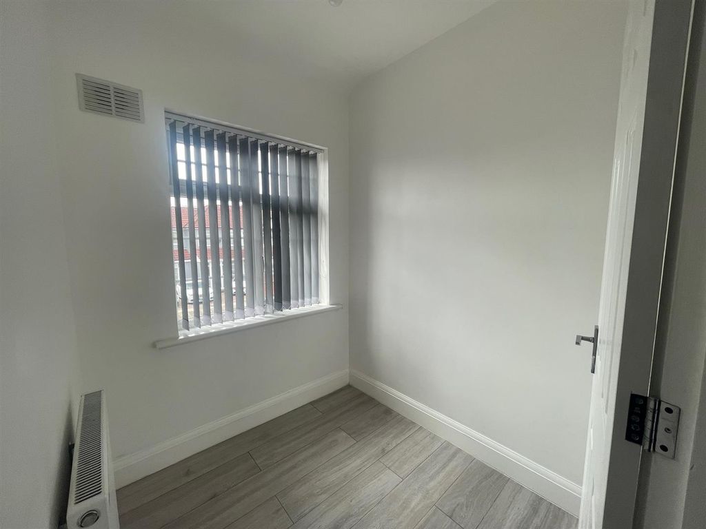 Property photo 1 of 12 Img_5383.Jpg