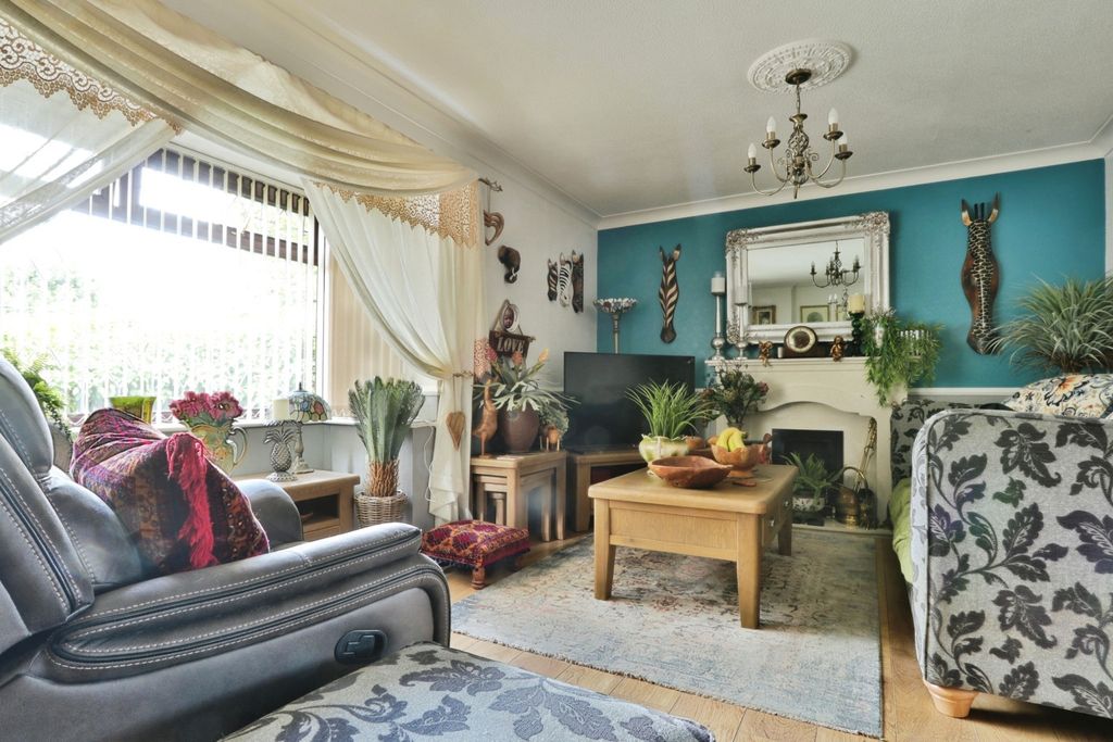 Property photo 3 of 15 4264546