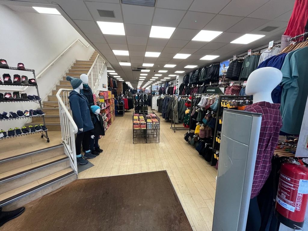 Property photo 3 of 9 Picture 3