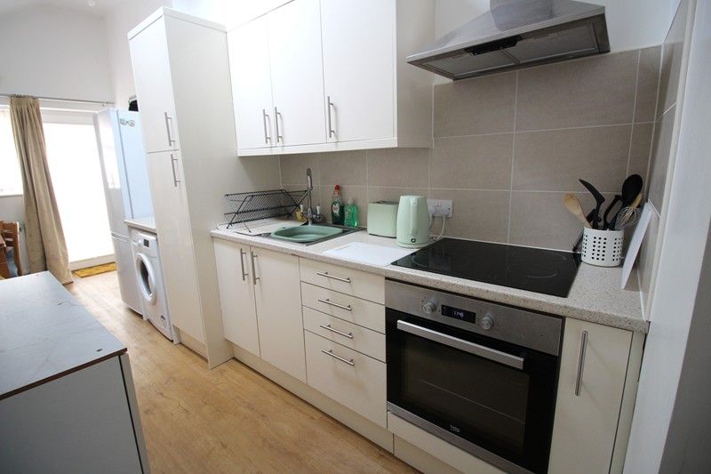 Property photo 1 of 5 Kitchen