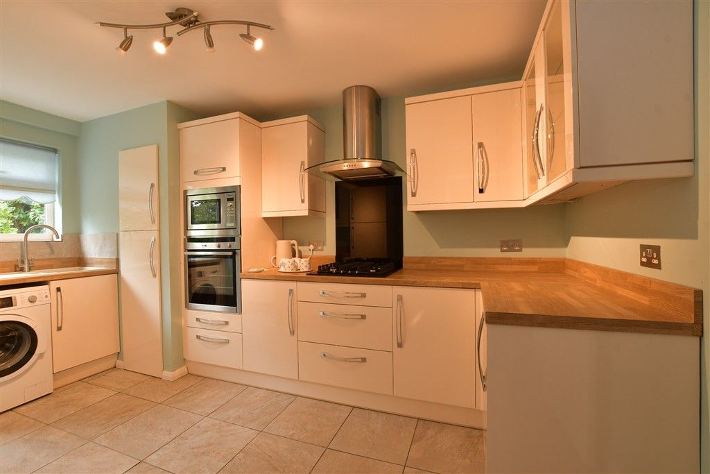 Property photo 1 of 13 Kitchen