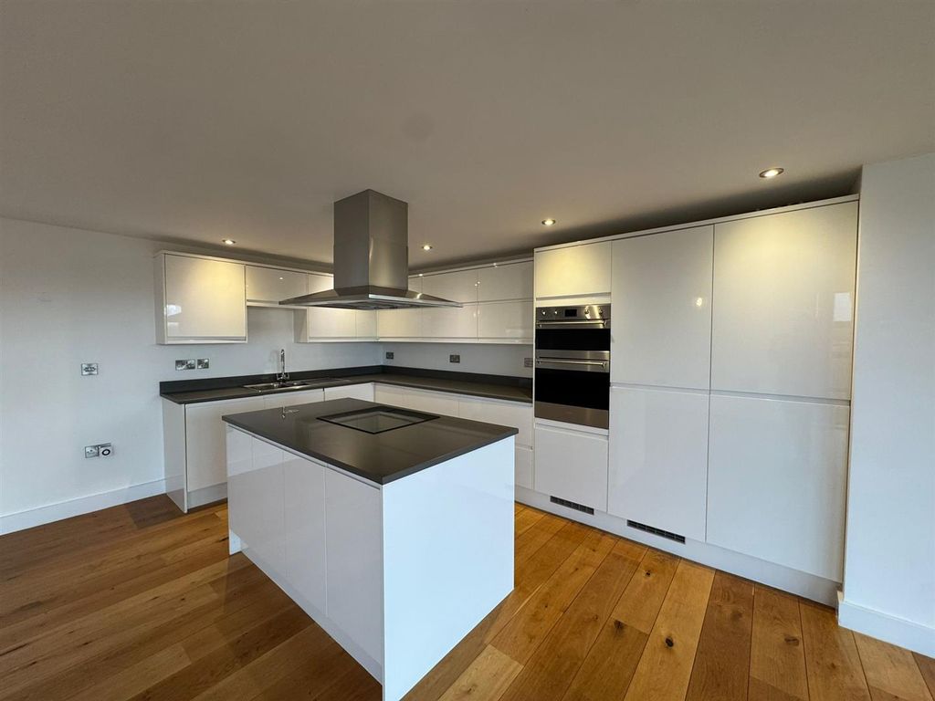 Property photo 3 of 20 Dj2