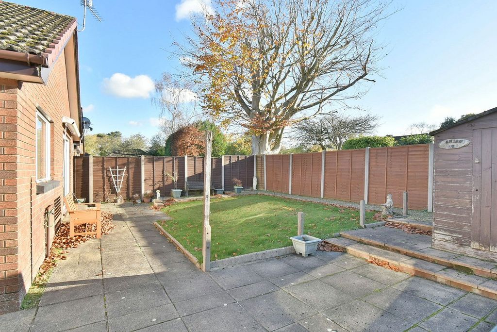 Property photo 2 of 20