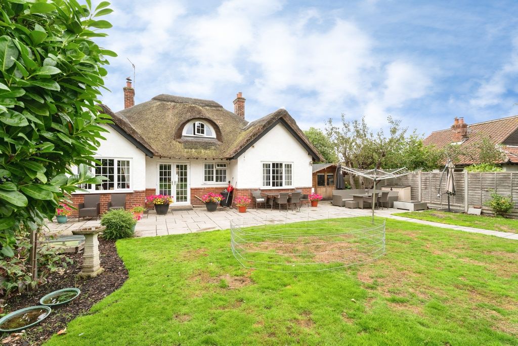 Property photo 2 of 24 Pbox-Img.Jpg