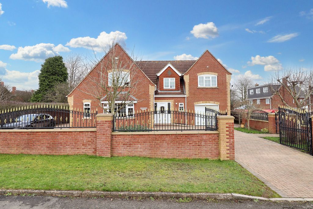 Property photo 1 of 22 Img_5642
