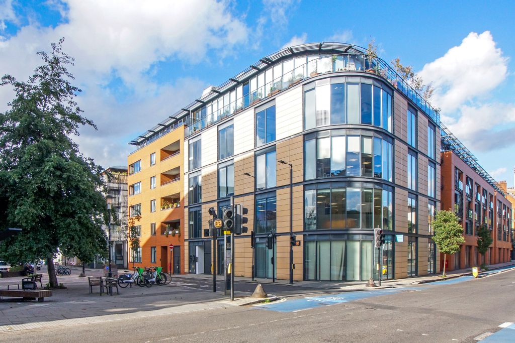 Property photo 1 of 5