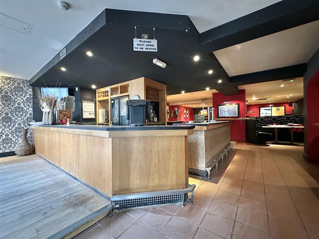 Property photo 3 of 20 Bar Area
