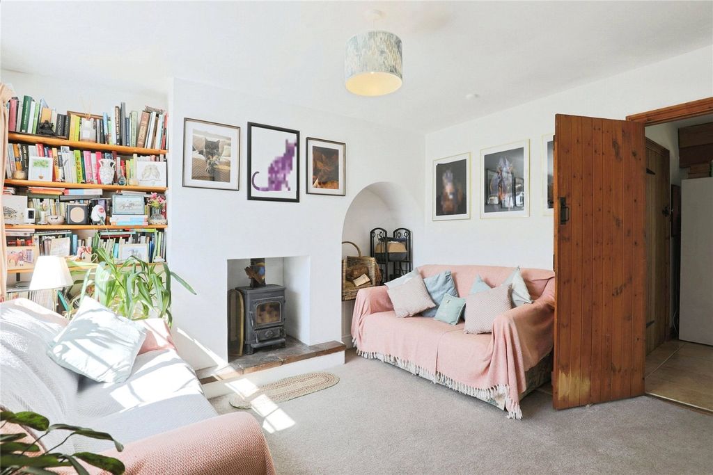 Property photo 3 of 33 Picture No. 20