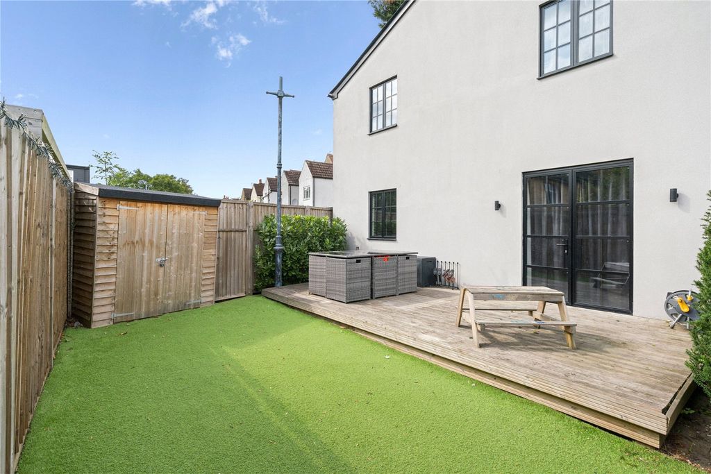 Property photo 1 of 11 Picture No. 02