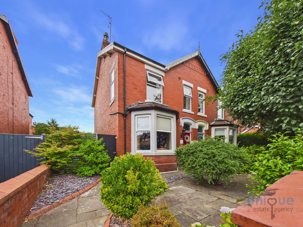 Property photo 1 of 31