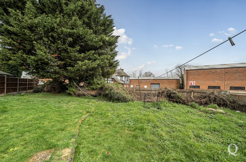 Property photo 3 of 21 39c4B2c6-2A07-4c6...