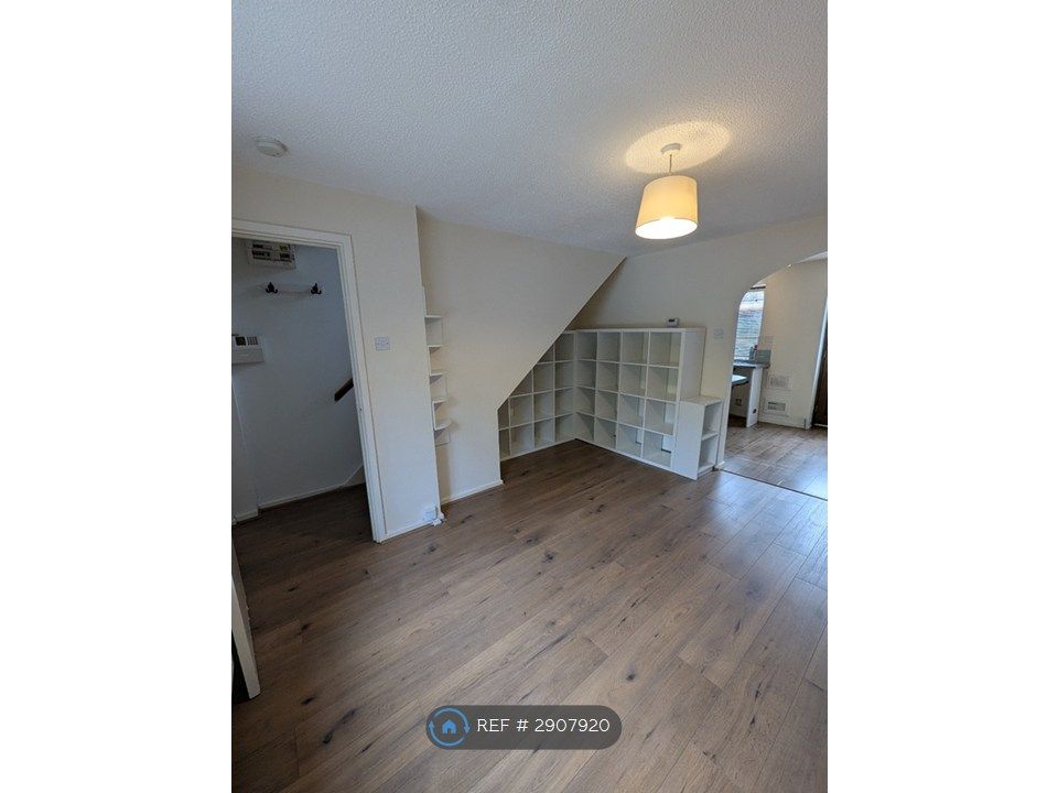 Property photo 3 of 21