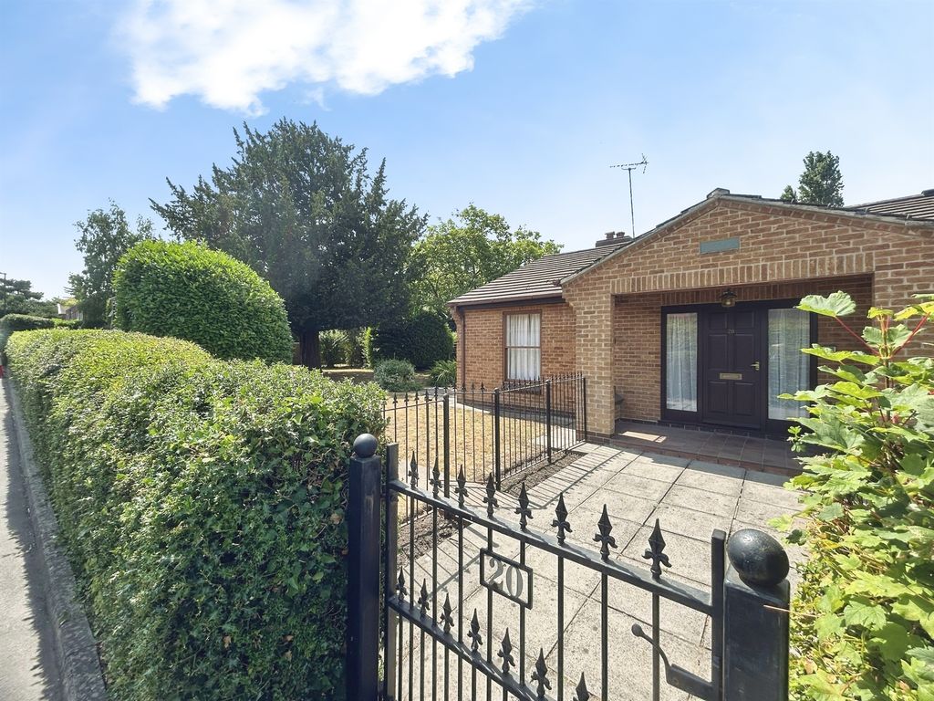 Property photo 2 of 24