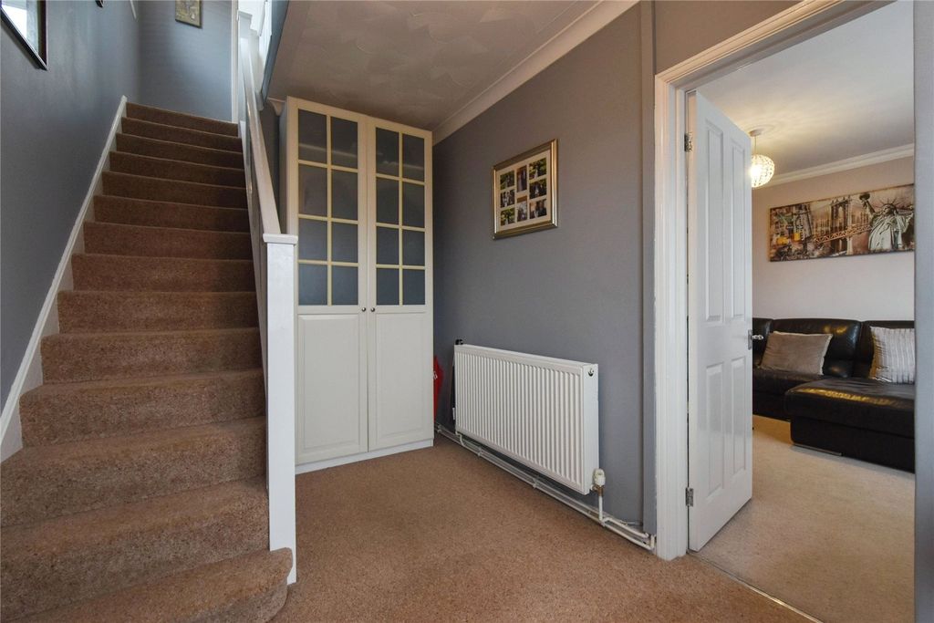 Property photo 2 of 17 Picture No. 03