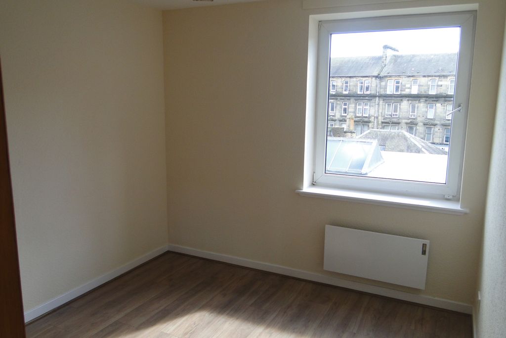 Property photo 3 of 7 Gallery