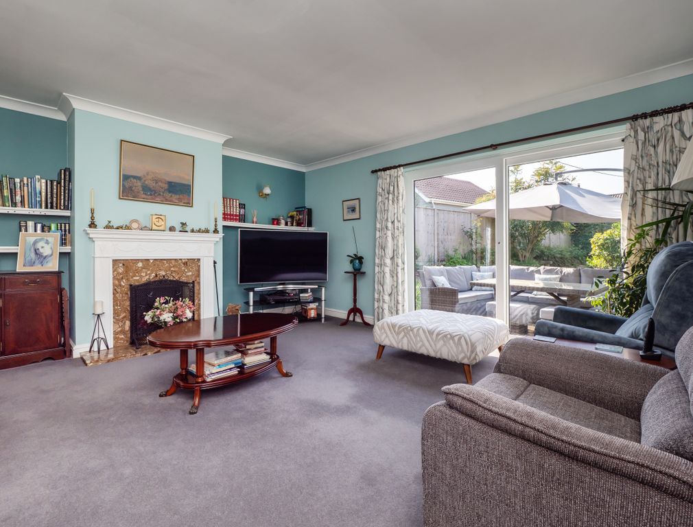 Property photo 3 of 16 Orchardend-33