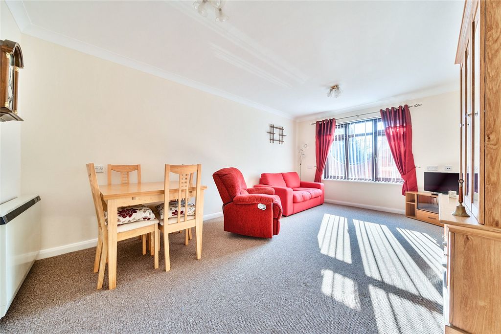 Property photo 3 of 11 Picture No. 04