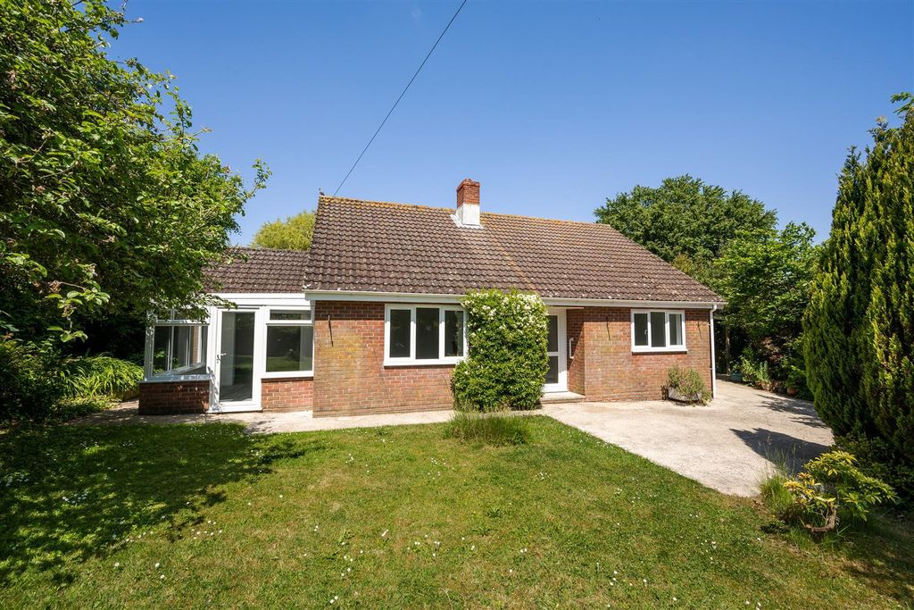 Property photo 1 of 14 Front