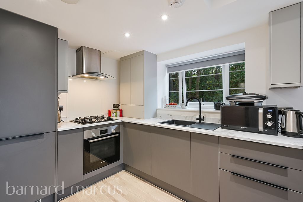 Property photo 3 of 8 Bedroom 1