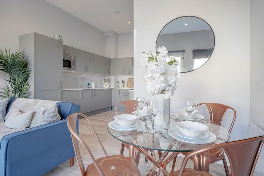 Additional image 9 of 2 bed flat for saleTwo Bedroom Apartment In Avenir Heights, Station Approach Road, Coulsdon CR5