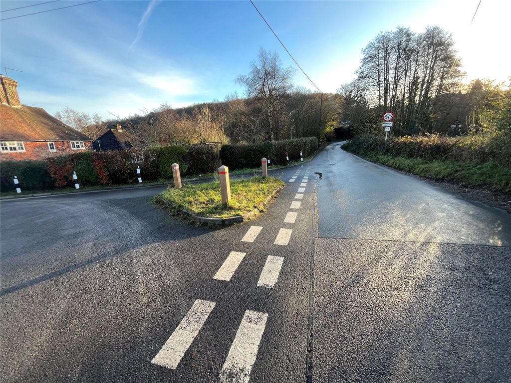 Property photo 3 of 6 Picture No. 04