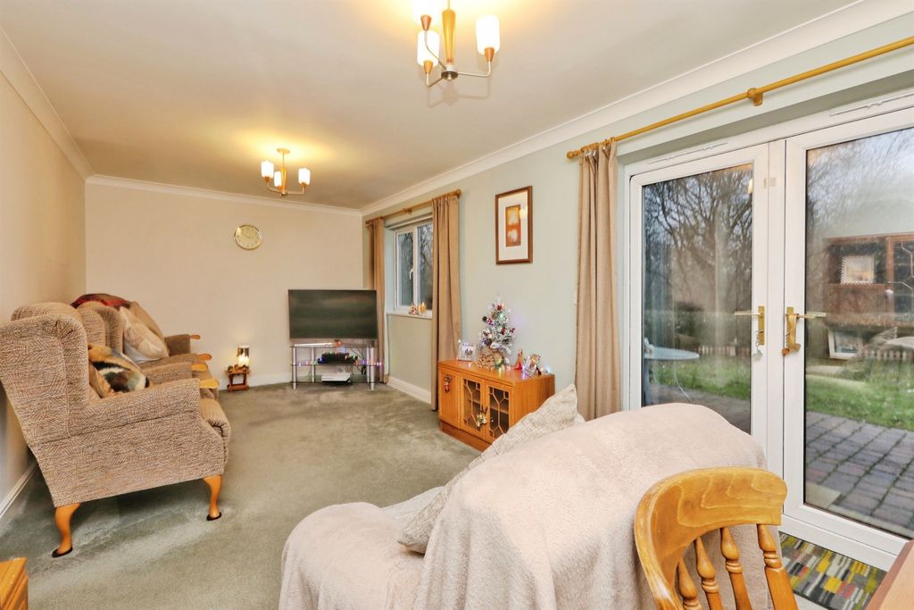 Property photo 3 of 15