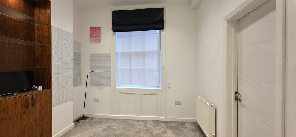 Property photo 3 of 6 3.Jpg