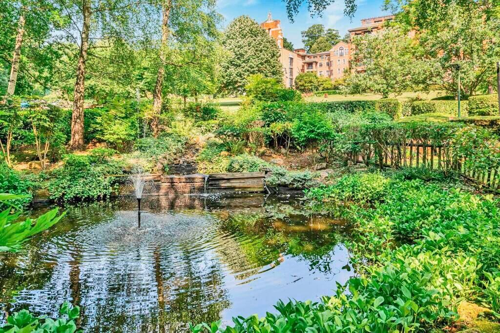 Property photo 2 of 19 Chasewood Park, Sudbury Hill, Harrow, Ha1 P17